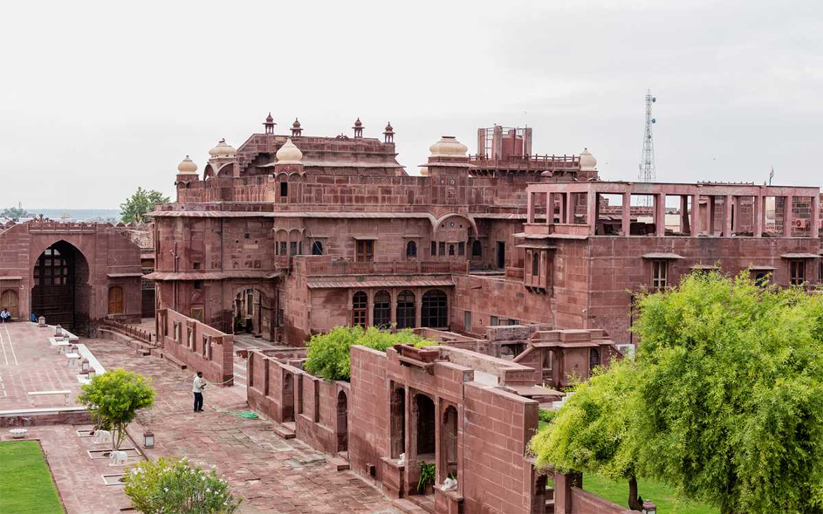 Unique wedding locations rooftop